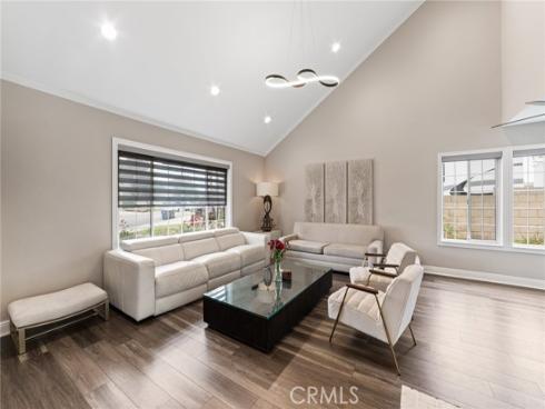 9961 Kings Canyon Drive, Huntington Beach, CA