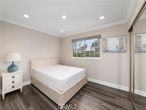 9961 Kings Canyon Drive, Huntington Beach, CA