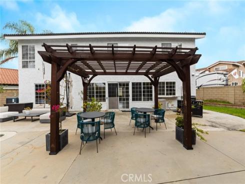 9961 Kings Canyon Drive, Huntington Beach, CA