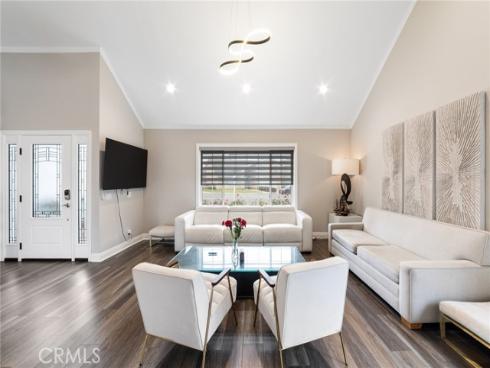 9961 Kings Canyon Drive, Huntington Beach, CA