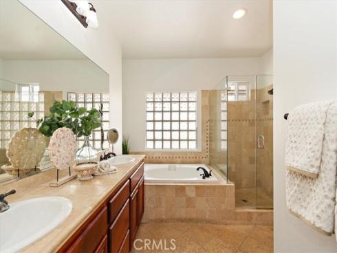 1016 Delaware Street , Huntington Beach, CA