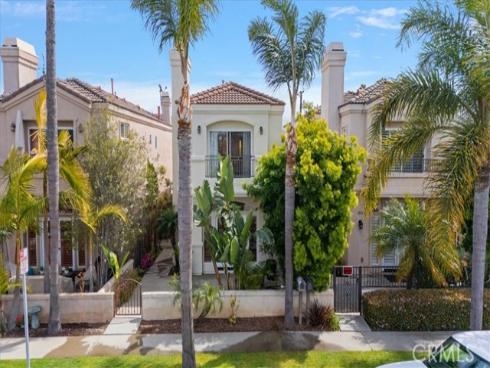 1016  Delaware Street  , Huntington Beach, CA