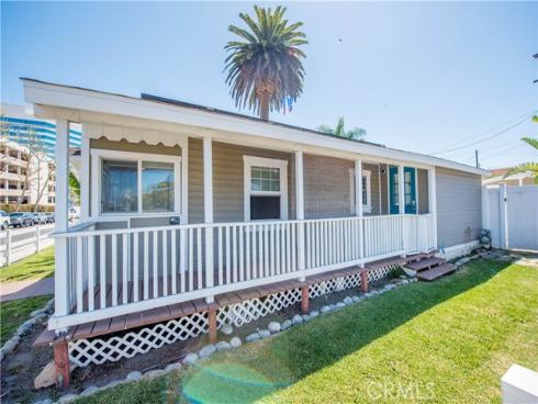 7822 Sycamore Drive, Huntington Beach, CA