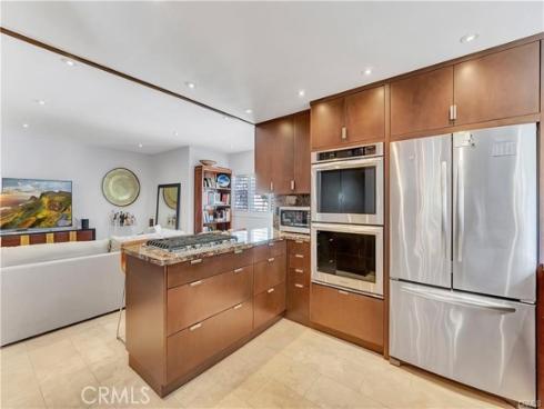 19361 Maidstone Lane, Huntington Beach, CA