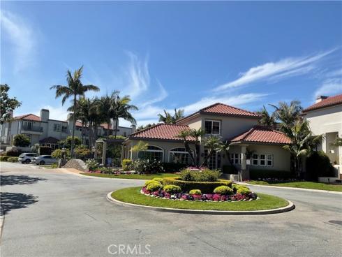 19361 Maidstone Lane, Huntington Beach, CA