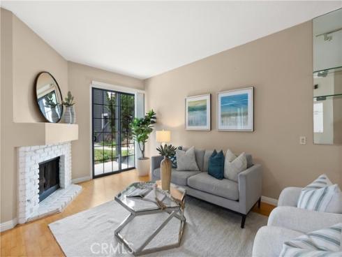 8161 Cape Hope CI104 Circle, Huntington Beach, CA