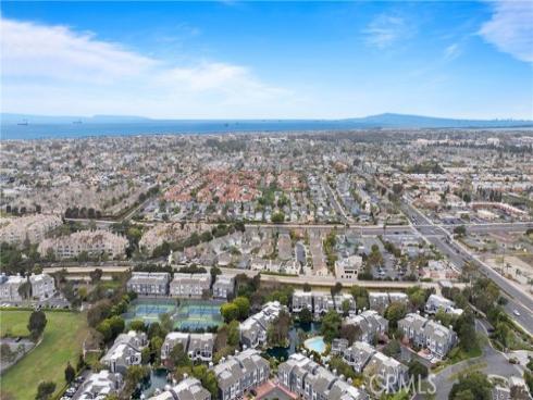 8161 Cape Hope CI104 Circle, Huntington Beach, CA