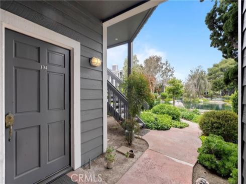 8161  Cape Hope  CI104  Circle, Huntington Beach, CA