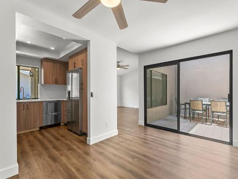 8566 Larkhall Cir 805C Circle, Huntington Beach, CA