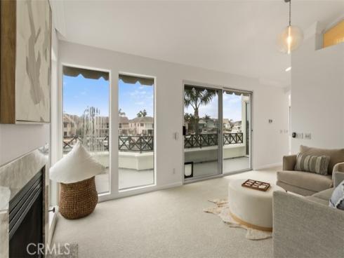 16201 Santa Barbara Lane, Huntington Beach, CA