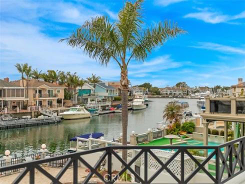 16201 Santa Barbara Lane, Huntington Beach, CA