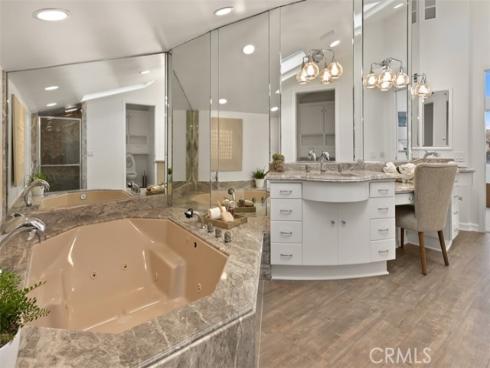 16201 Santa Barbara Lane, Huntington Beach, CA