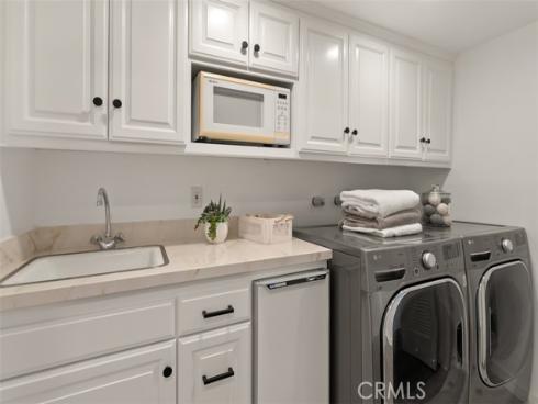 16201 Santa Barbara Lane, Huntington Beach, CA