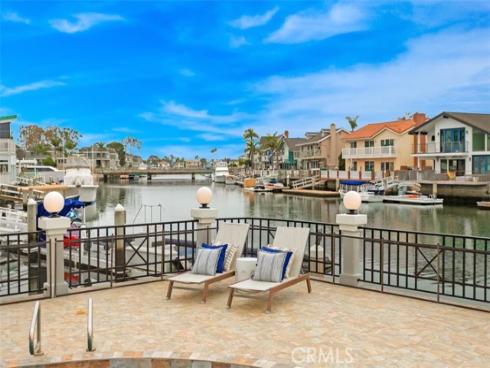 16201 Santa Barbara Lane, Huntington Beach, CA