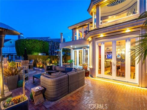 17022 Marina Bay Drive, Huntington Beach, CA