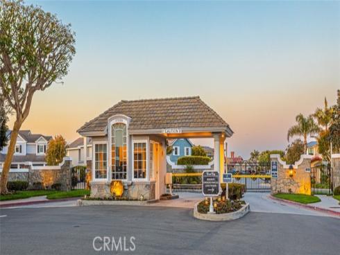 17022 Marina Bay Drive, Huntington Beach, CA