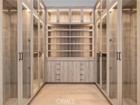 215 Lincoln Avenue, Huntington Beach, CA