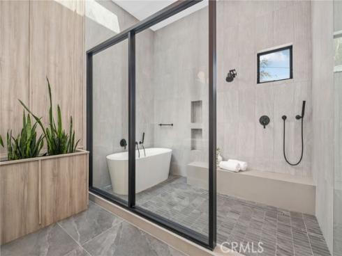 215 Lincoln Avenue, Huntington Beach, CA