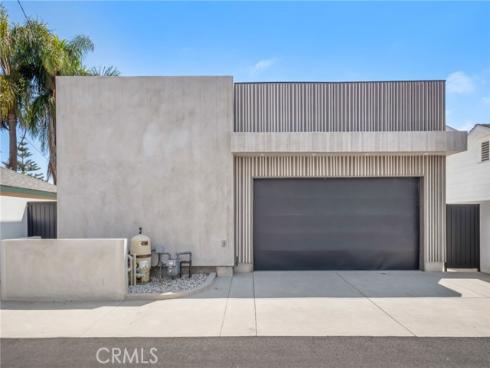 215 Lincoln Avenue, Huntington Beach, CA