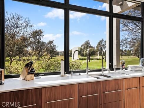 6691 Country Circle, Huntington Beach, CA