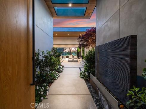 6691 Country Circle, Huntington Beach, CA