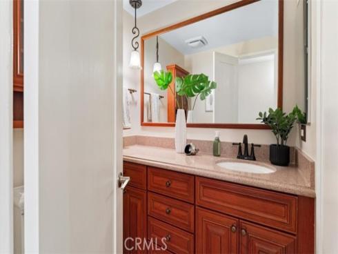 16001 Ballantine Lane, Huntington Beach, CA