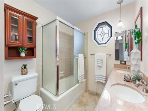 16001 Ballantine Lane, Huntington Beach, CA