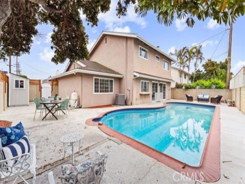 16001 Ballantine Lane, Huntington Beach, CA