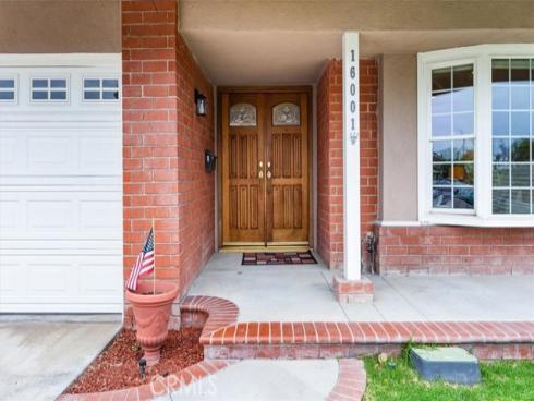 16001 Ballantine Lane, Huntington Beach, CA