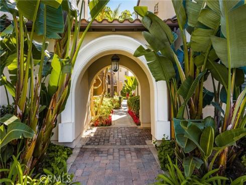 21359 Estepa Circle , Huntington Beach, CA