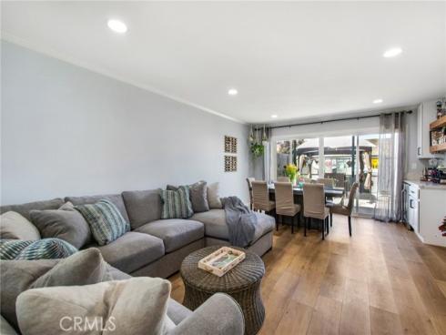 19481 Sandcastle Lane, Huntington Beach, CA