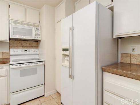 8566 Van Ness 21D Court, Huntington Beach, CA