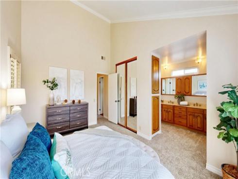 811 Oceanhill Drive, Huntington Beach, CA