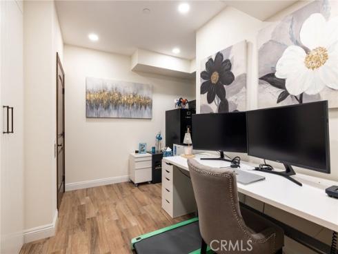 302 3rd Street, Huntington Beach, CA