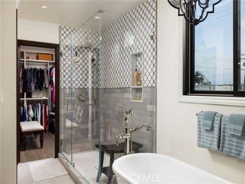 302 3rd Street, Huntington Beach, CA