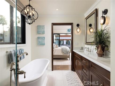 302 3rd Street, Huntington Beach, CA