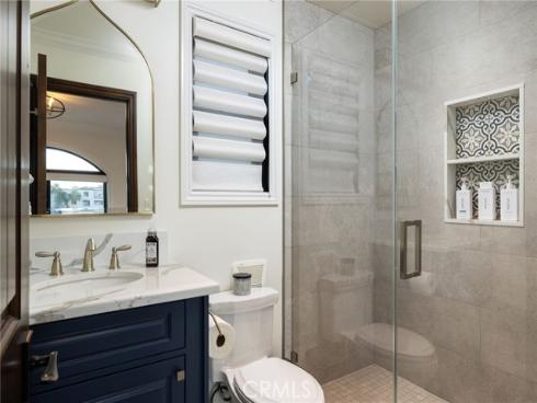 302 3rd Street, Huntington Beach, CA