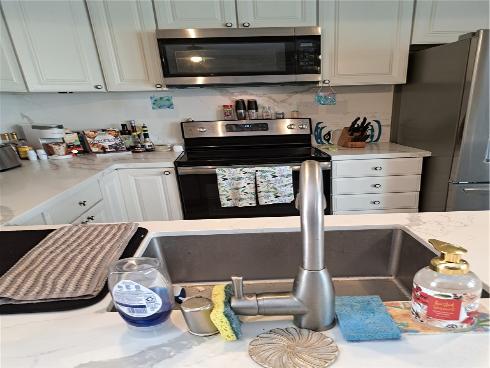 711 Pacific Coast 418 Highway, Huntington Beach, CA