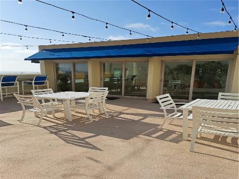 711 Pacific Coast 418 Highway, Huntington Beach, CA