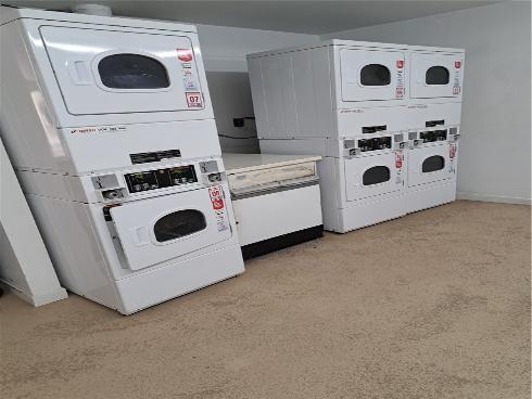 711 Pacific Coast 418 Highway, Huntington Beach, CA