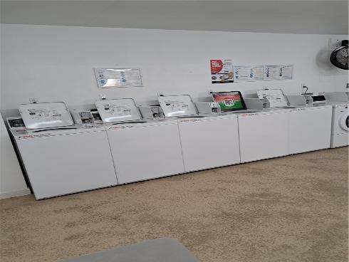 711  Pacific Coast  418  Highway, Huntington Beach, CA