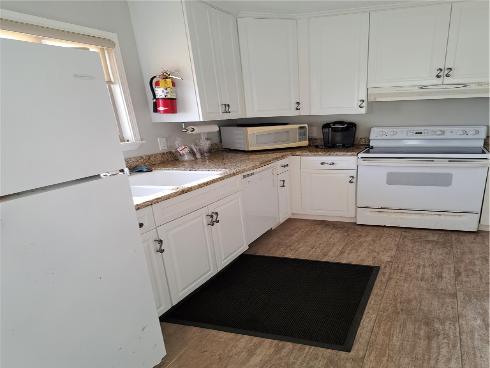 711 Pacific Coast 418 Highway, Huntington Beach, CA