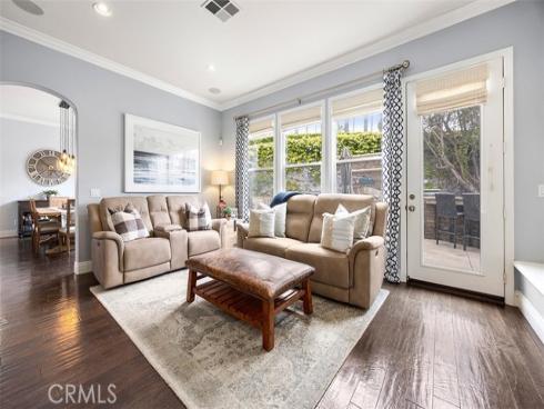 6615 Feather Drive, Huntington Beach, CA