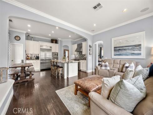 6615 Feather Drive, Huntington Beach, CA