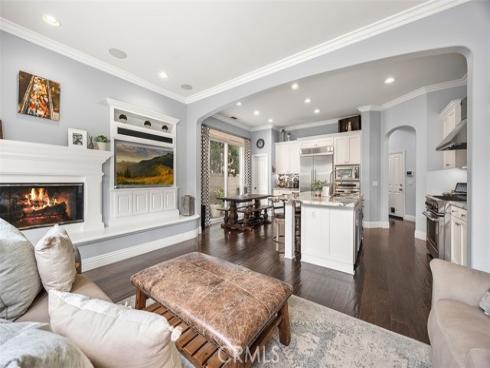 6615 Feather Drive, Huntington Beach, CA