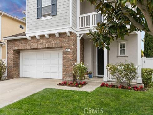 6615 Feather Drive, Huntington Beach, CA