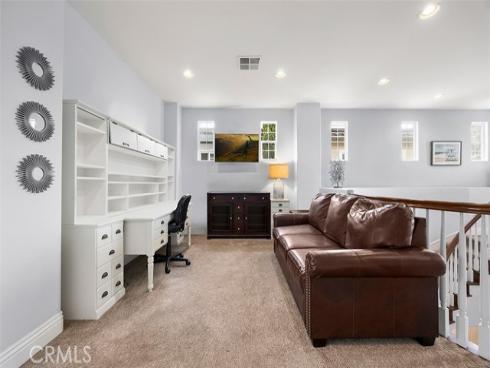 6615 Feather Drive, Huntington Beach, CA