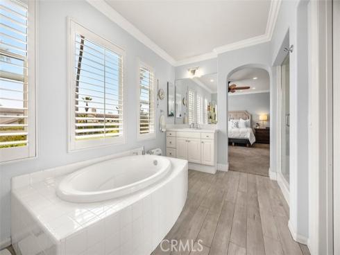 6615 Feather Drive, Huntington Beach, CA