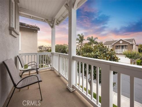 6615 Feather Drive, Huntington Beach, CA