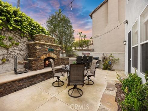 6615 Feather Drive, Huntington Beach, CA
